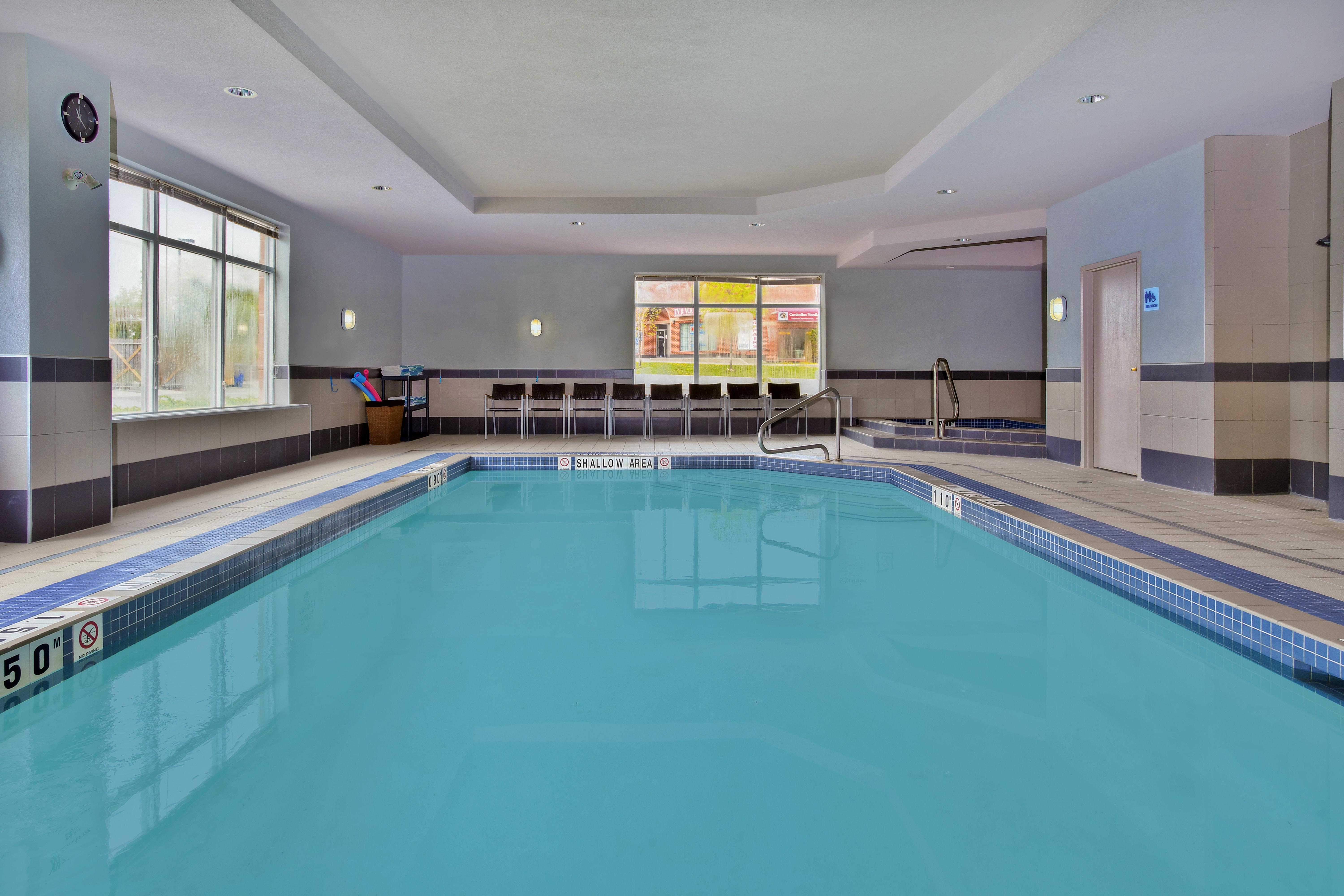 Newmarket Hotel And Suites Екстер'єр фото