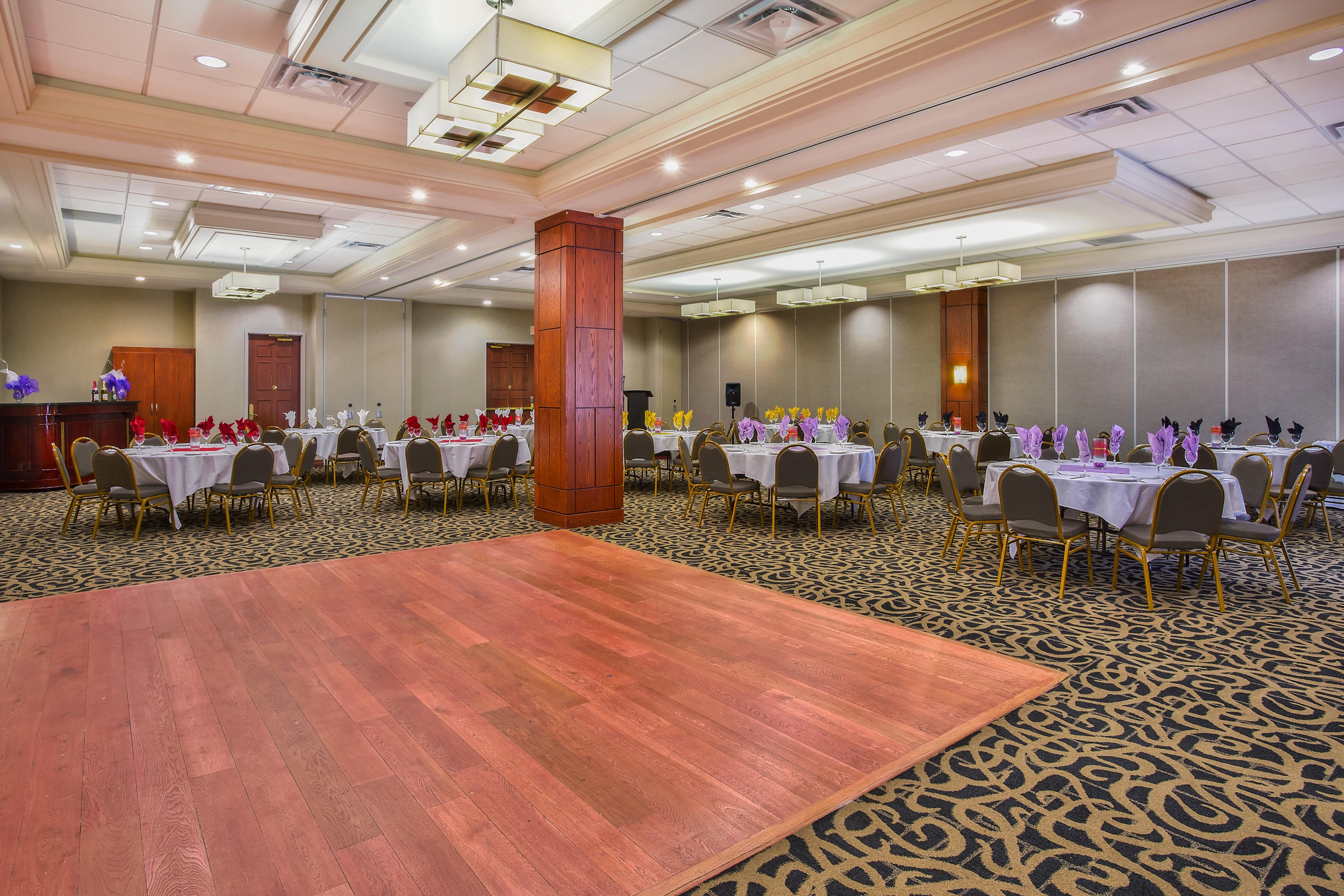 Newmarket Hotel And Suites Екстер'єр фото
